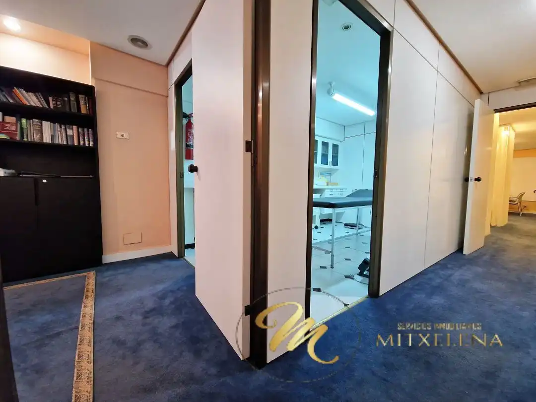 Office space for sale in Las Arenas, imagen 8