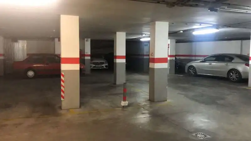 Einzelparkplatz zur Miete in Carlos Martel