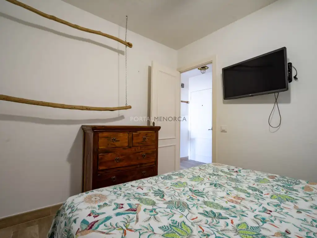 Schlafzimmer von Wohnung zum Verkauf in Es Castell mit Klimaanlage
