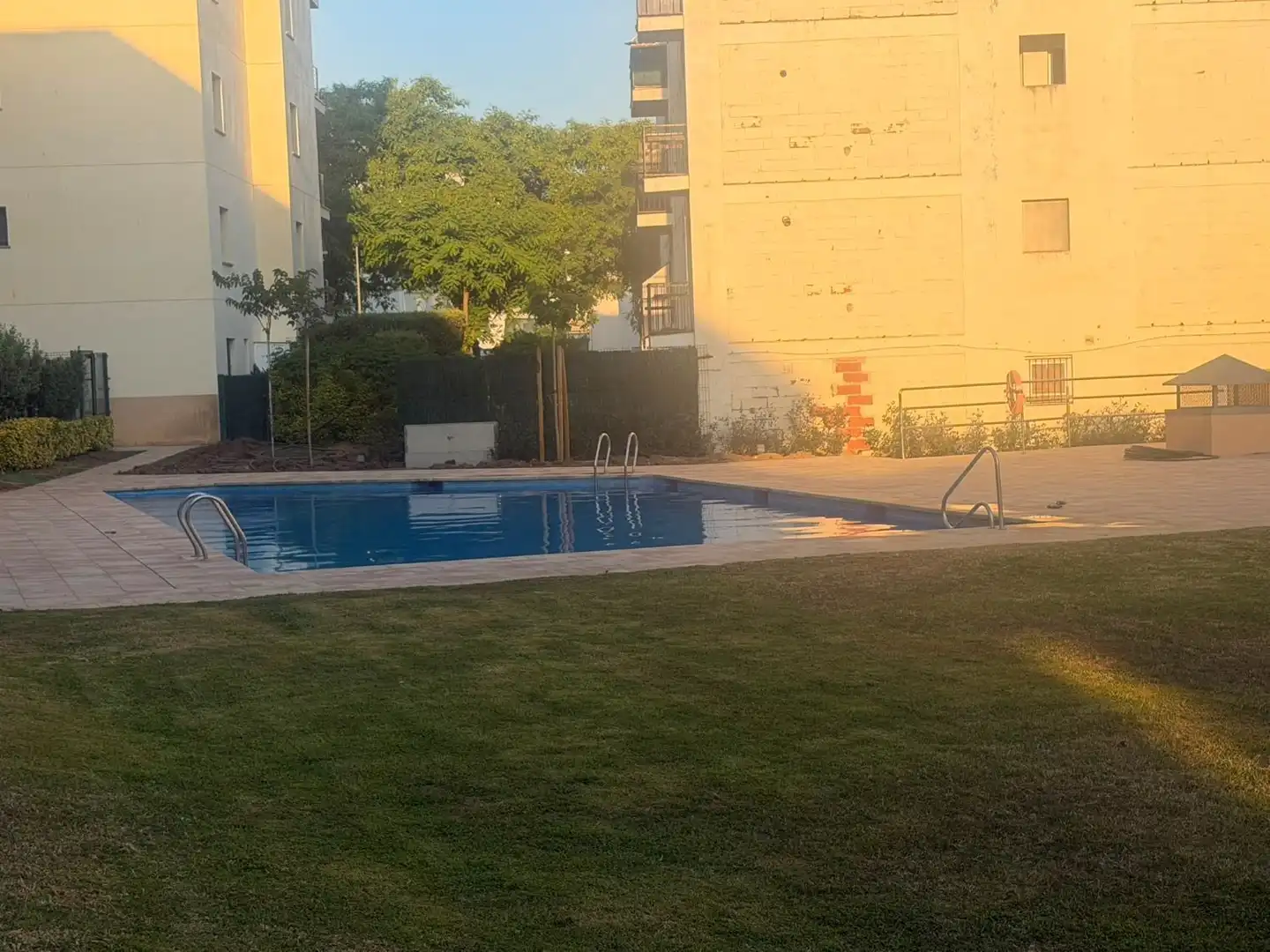Appartement compact avec piscine à vendre à Joanot Martorell 27, imagen 2