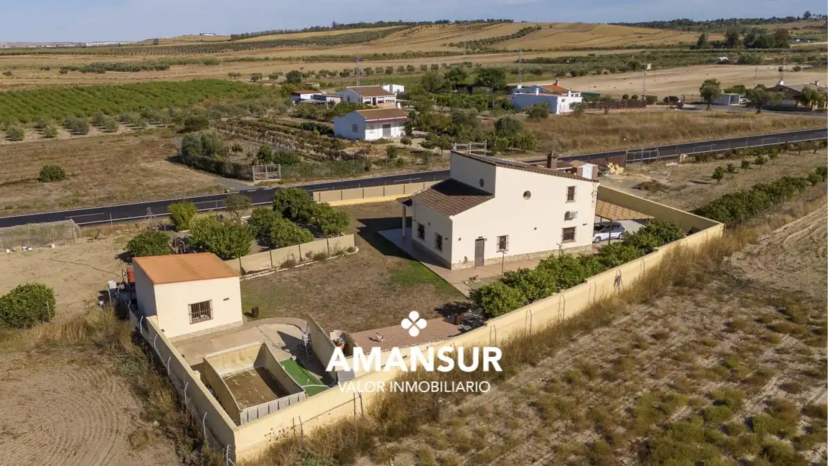 Casa o xalet en venda en Villarrasa amb Aire condicionat, Calefacció i Jardí privat