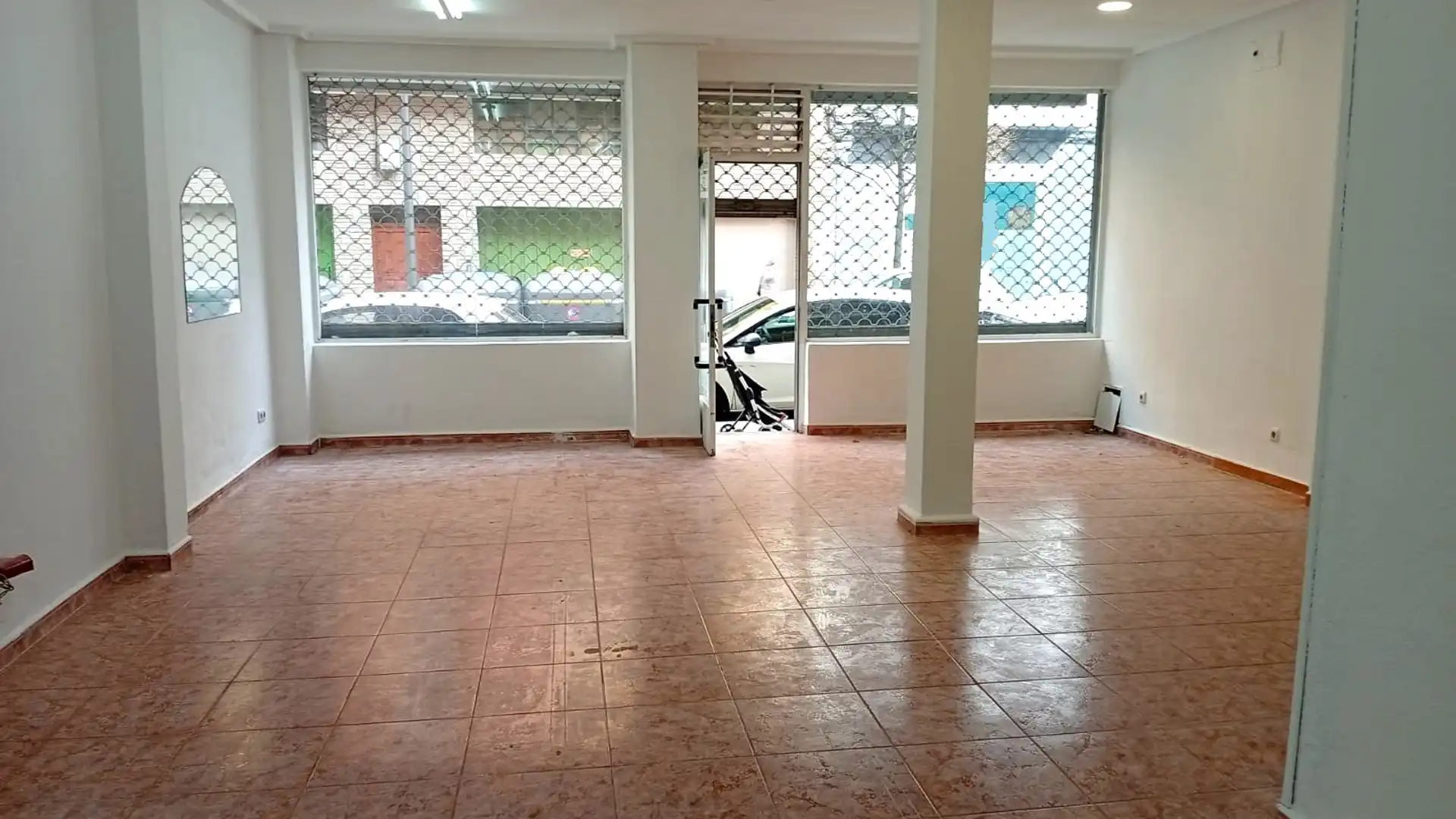 Local de alquiler en Gijón 