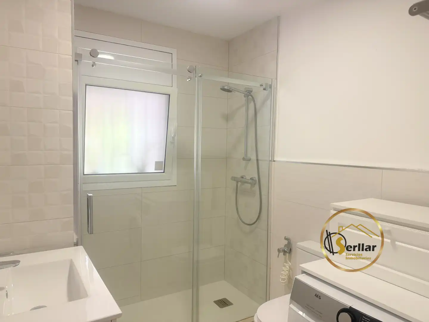 Badezimmer von Haus oder Chalet zum Verkauf in Calafell mit Klimaanlage, Heizung und Privatgarten