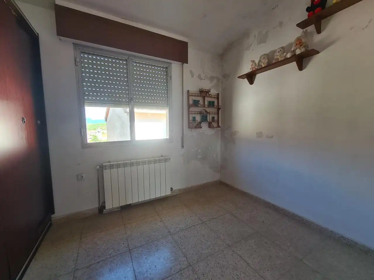 Habitación de Casa adosada en venta en La Adrada  con Balcón
