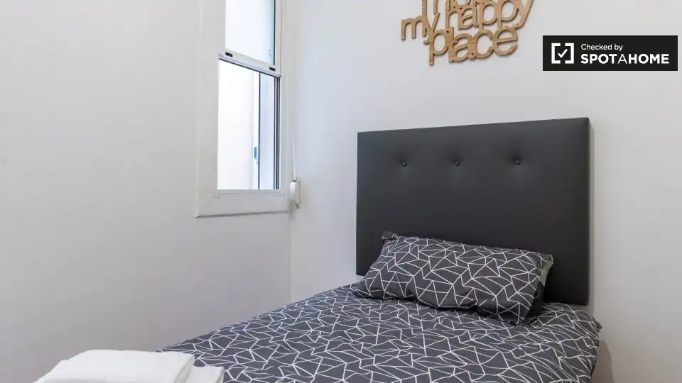Schlafzimmer von Wohnung zur Miete in Barcelona mit Klimaanlage, Heizung und Möbliert