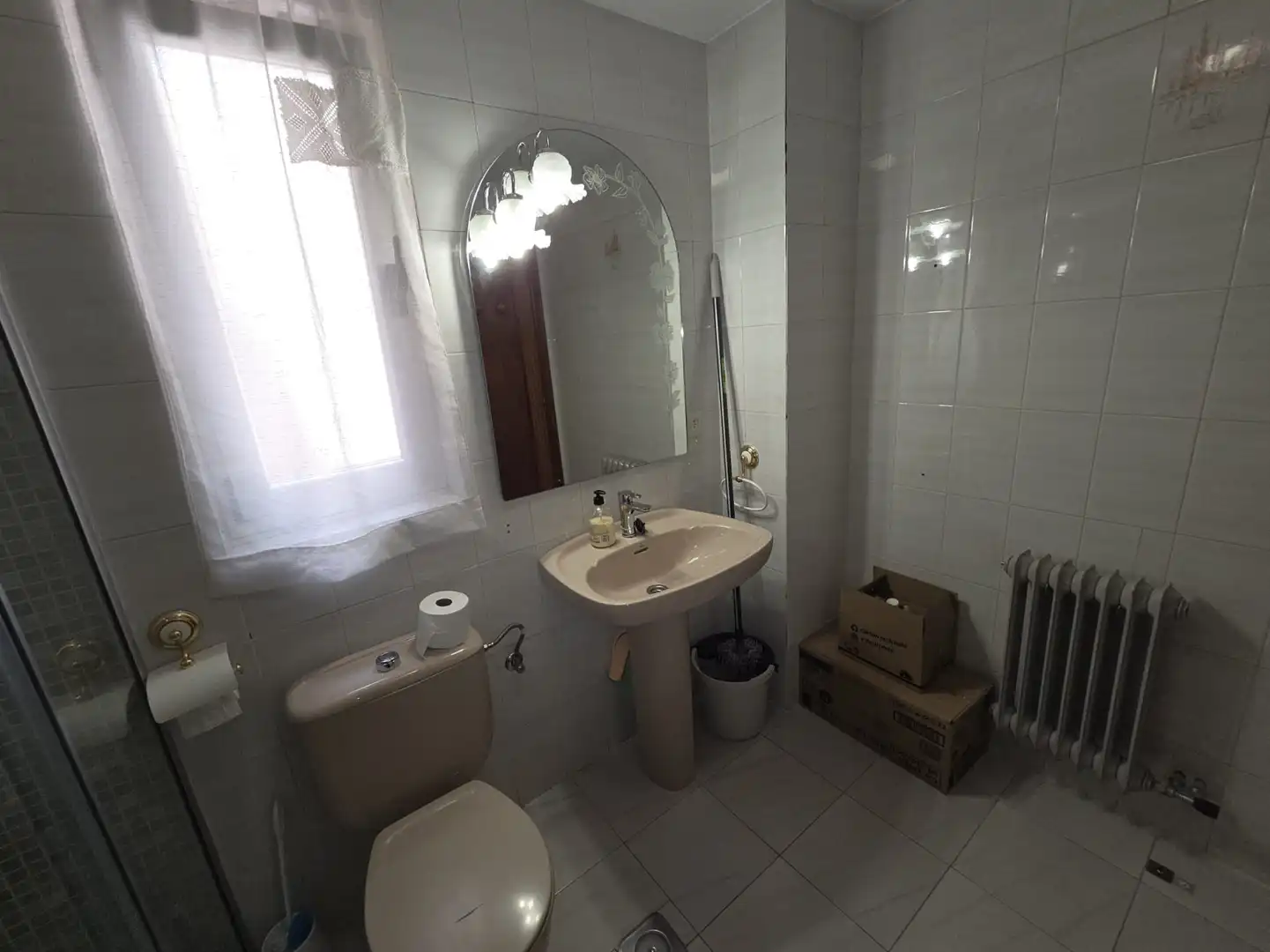 Bathroom of Flat for sale in Salamanca  with Heating, Parquet flooring and Balcony