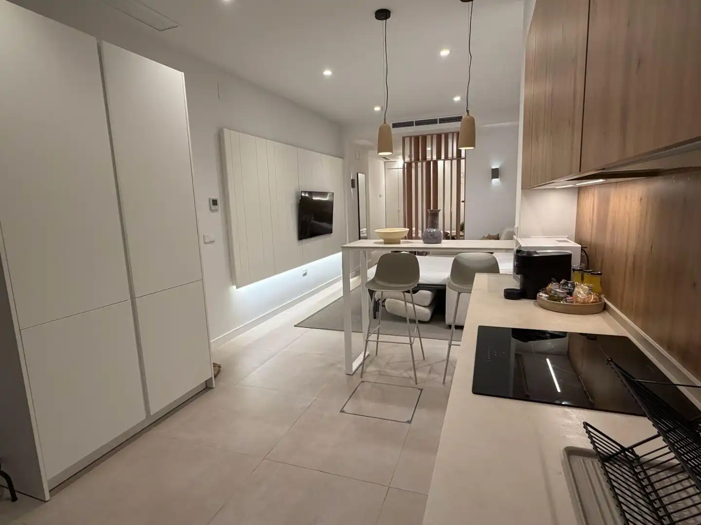 Cuina de Loft en venda en Sevilla amb Aire condicionat, Calefacció i Moblat