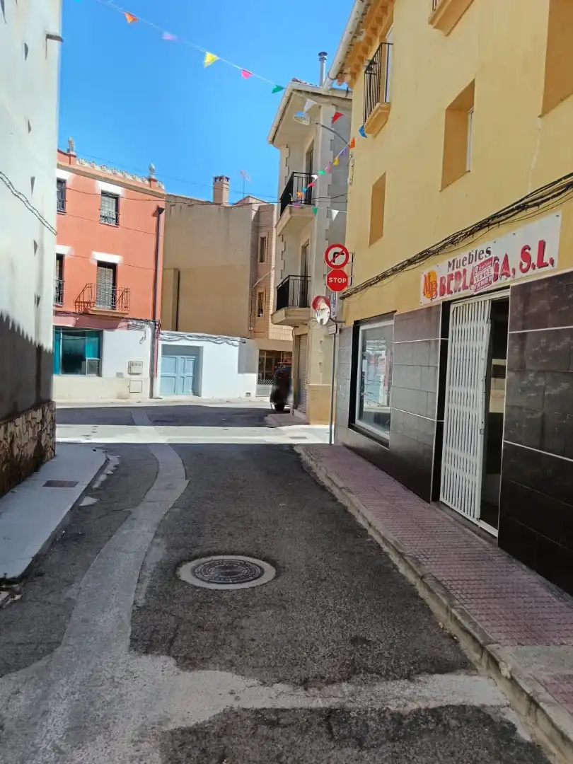 Vista exterior de Casa o xalet en venda en Camporrobles amb Balcó