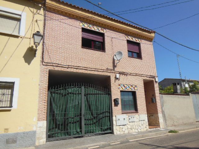 Vista exterior de Piso en venta en Seseña