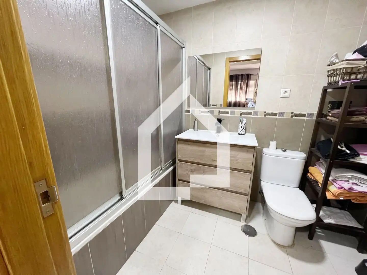 Baño de Piso en venta en San Vicente del Raspeig / Sant Vicent del Raspeig con Aire acondicionado, Terraza y Piscina comunitaria