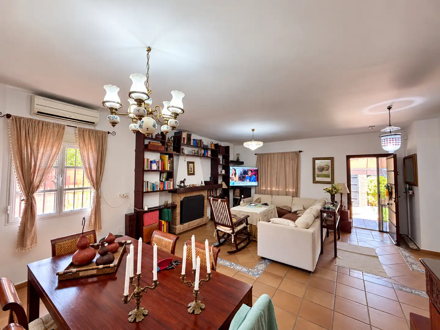 Detached house with pool for sale in Arcos de la Frontera, imagen 10