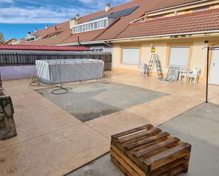 Terrace of Single-family semi-detached for sale in Mojados  with Air Conditioner, Heating and Private garden