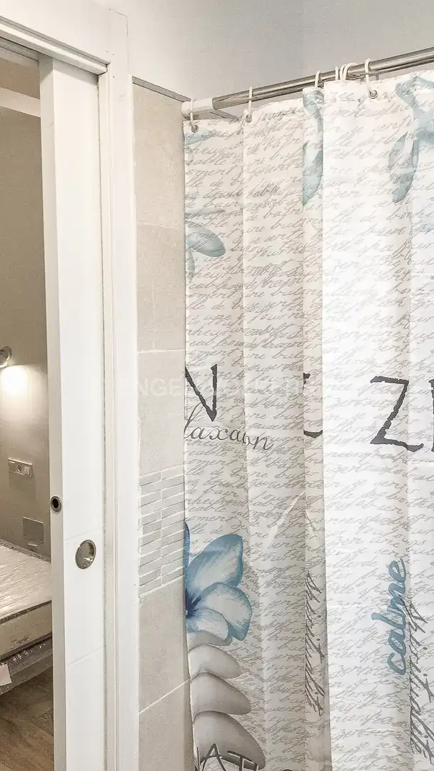 Habitación de Piso en venta en Barcelona con Aire acondicionado, Calefacción y Terraza