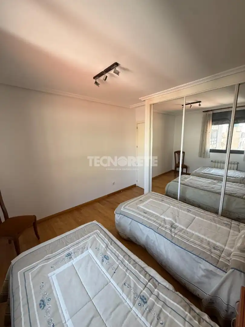 Bedroom of Flat for sale in Madrid  with Air Conditioner, Heating and Terrace