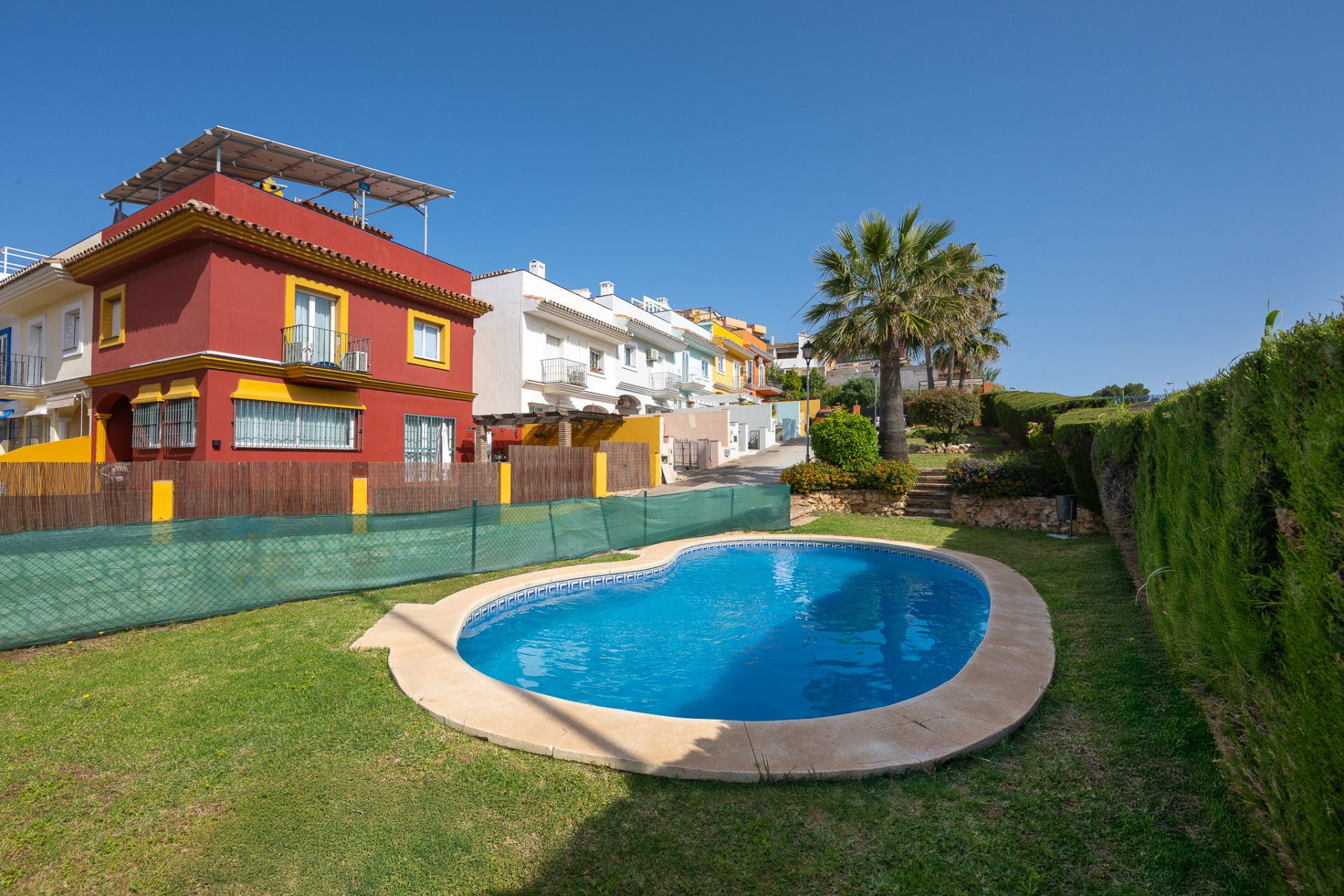 Jardí de Casa adosada en venda en Fuengirola amb Aire condicionat, Terrassa i Piscina