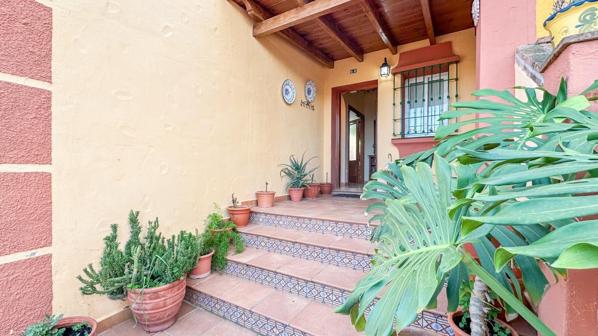 Casa adosada en venda en Coín amb Terrassa, Traster i Piscina comunitària