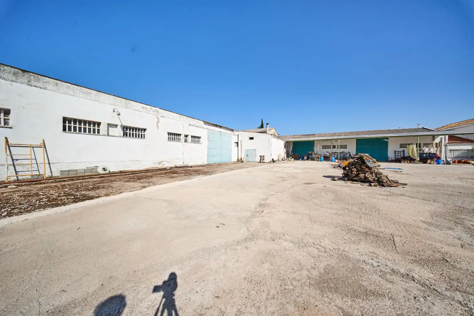 Exterior view of Industrial land for sale in La Carolina