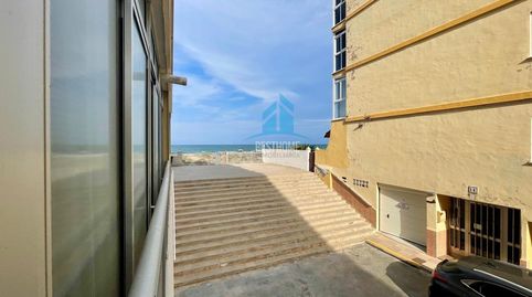 Despierta cada día frente al Mediterráneo en Playa de Xeraco