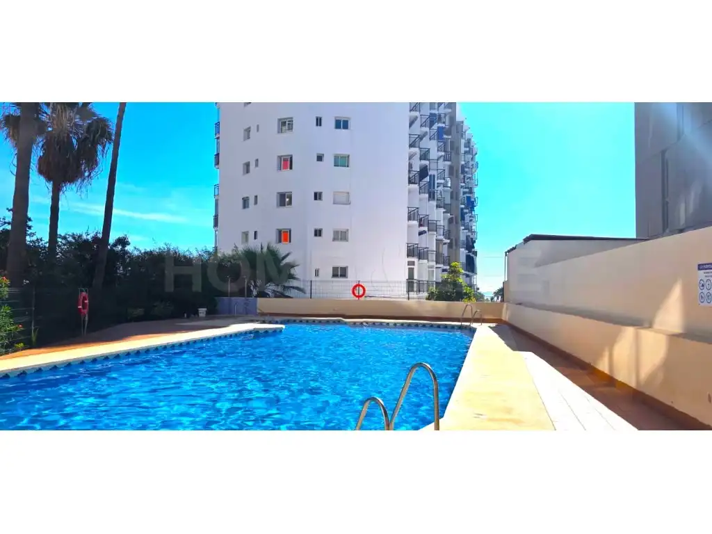 Schwimmbecken von Wohnung zum Verkauf in Benalmádena mit Schwimmbad und Gemeinschaftspool