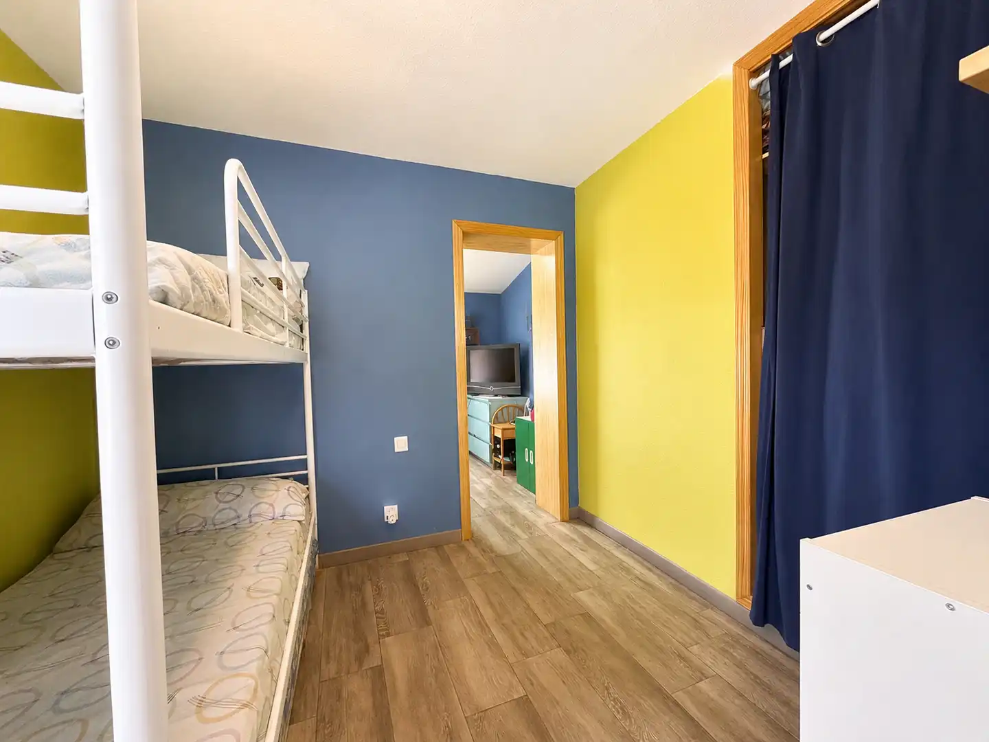 Habitación de Casa o chalet en venta en Nuevo Baztán con Aire acondicionado, Calefacción y Jardín privado