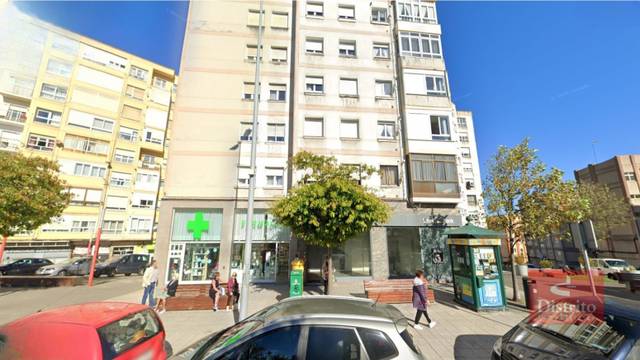 Local comercial en Venta en Santander - Paseo de Altamira en Los Castros
