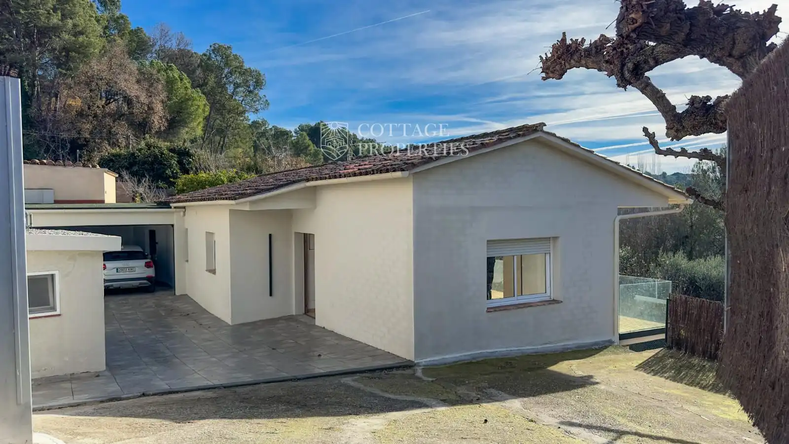 Exterior view of Houses for sale in Banyoles  with Air Conditioner, Swimming Pool and Alarm