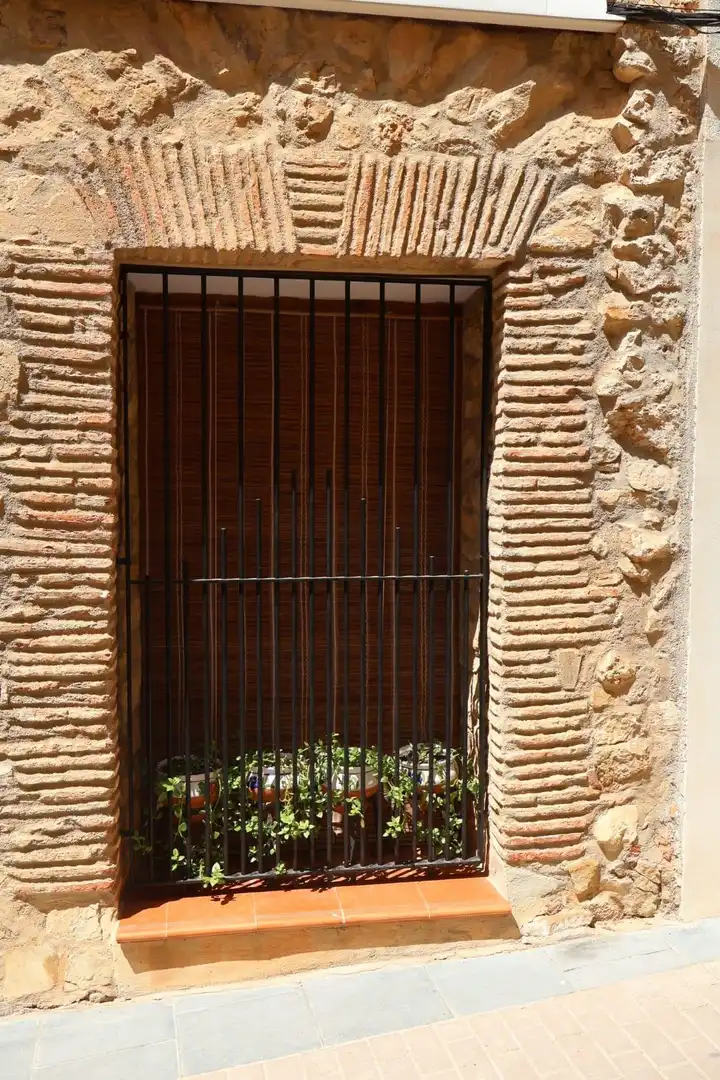 Casa rústica con terraza en venta en Cabanes, imagen 2