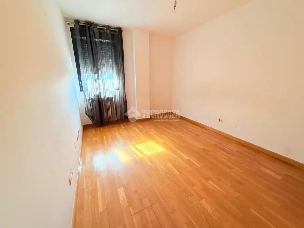 Habitación de Piso en venta en Valdemoro con Calefacción y Trastero