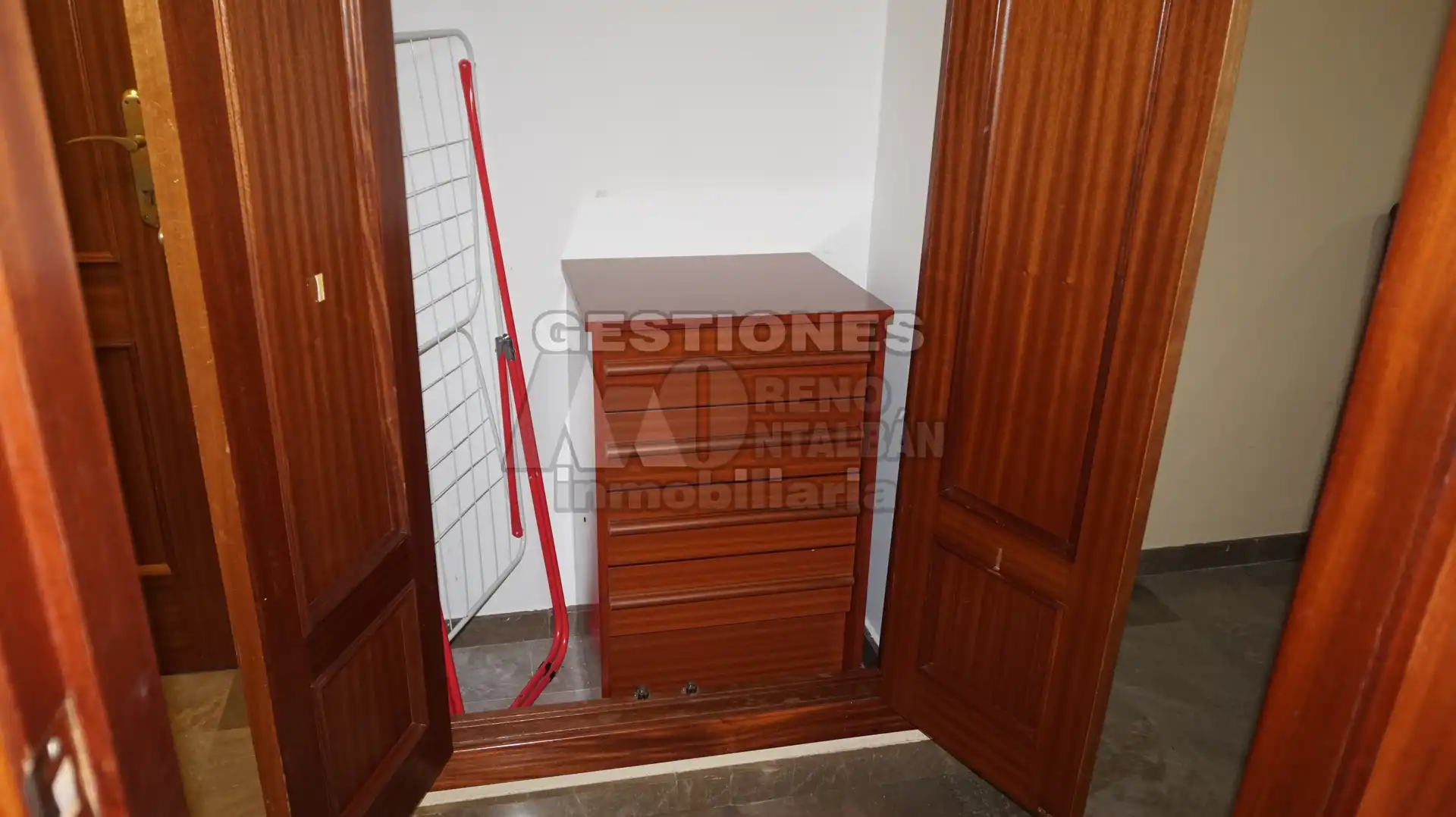 Wohnung zur Miete in Calle Ángel, Centro - Sagrario