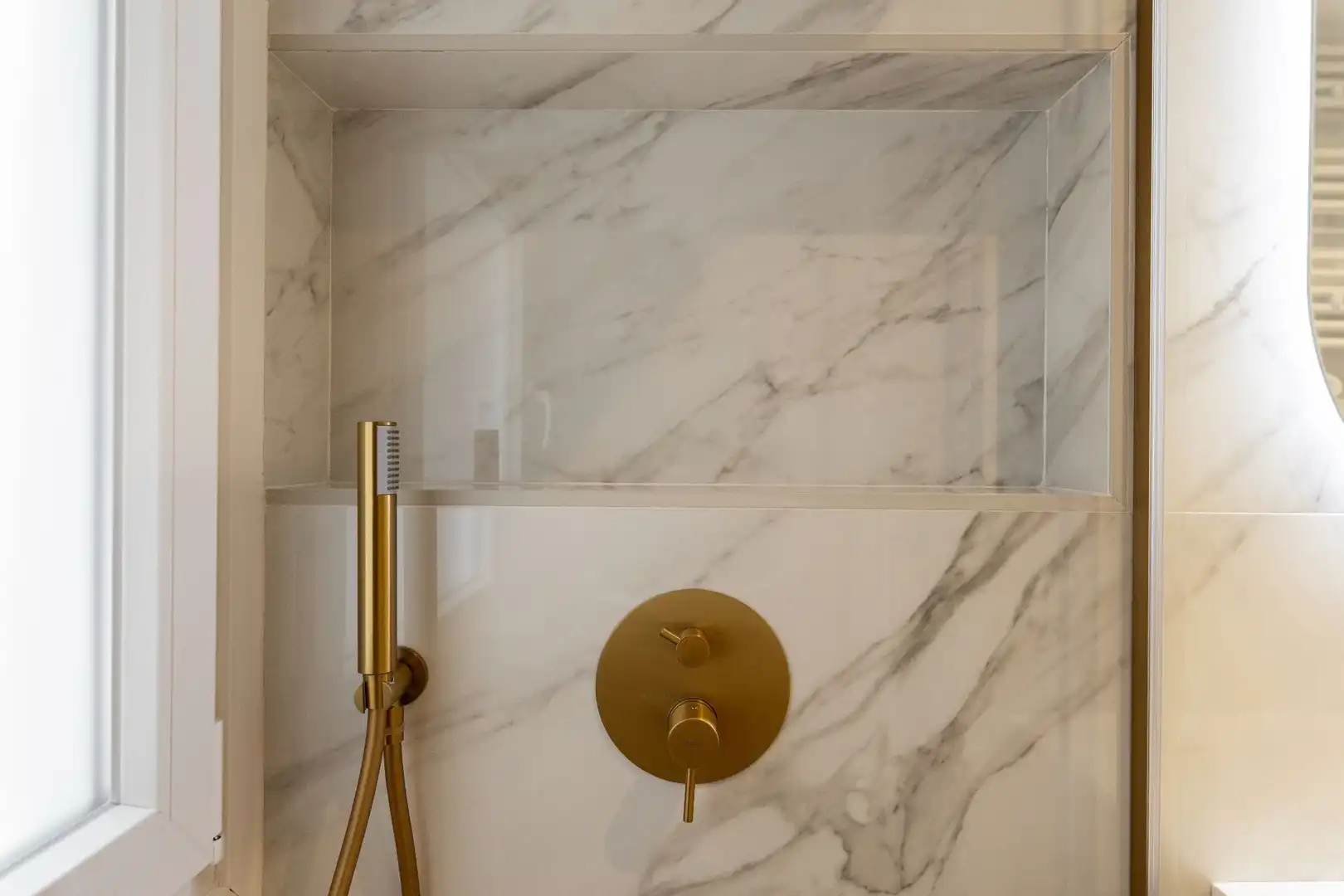 Bathroom of Flat for sale in Barrio de Salamanca