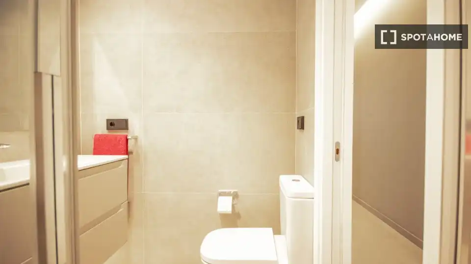Bany de Apartament per a compartir en Las Palmas de Gran Canaria amb Aire condicionat, Terrassa i Moblat