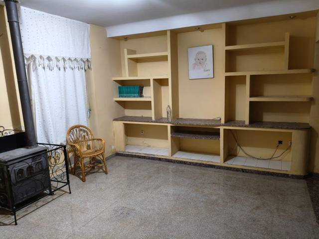Casa-chalet en Venta en Cardeña