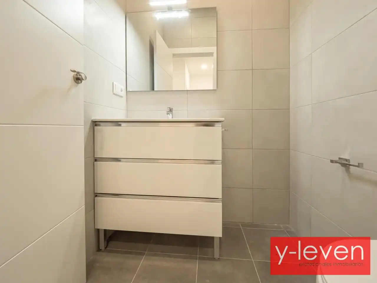 Baño de Planta baja en venta en Málaga con Aire acondicionado, Calefacción y Piscina comunitaria