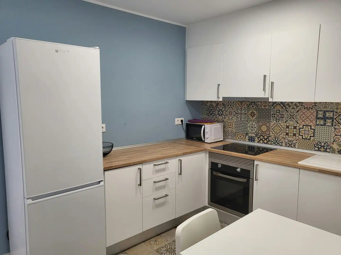 Cuina de Pis per a compartir en Barcelona amb Calefacció, Moblat i Rentadora