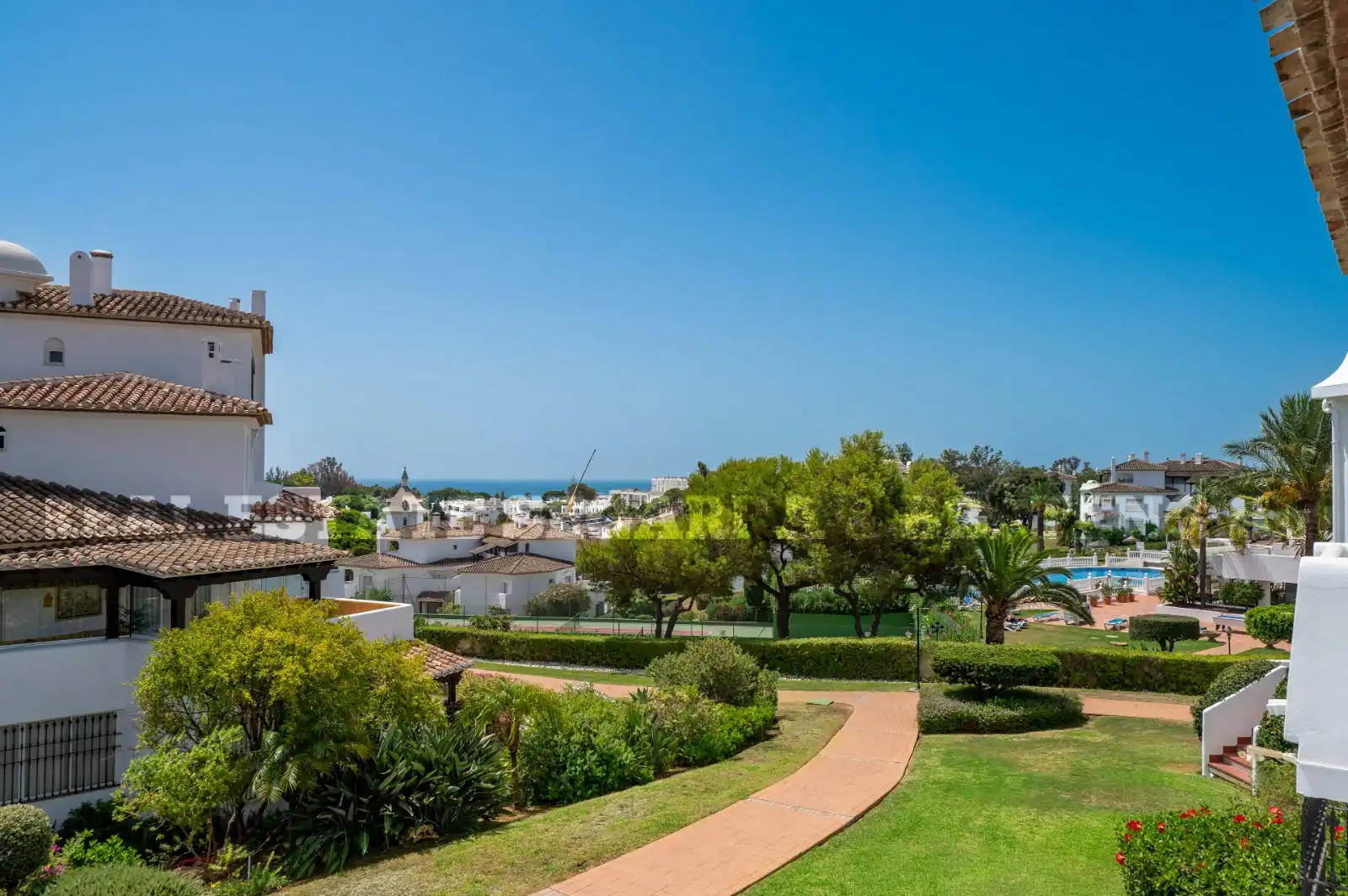 Exterior view of Apartments for sale in Marbella  with Air Conditioner, Terrace and Furnished
