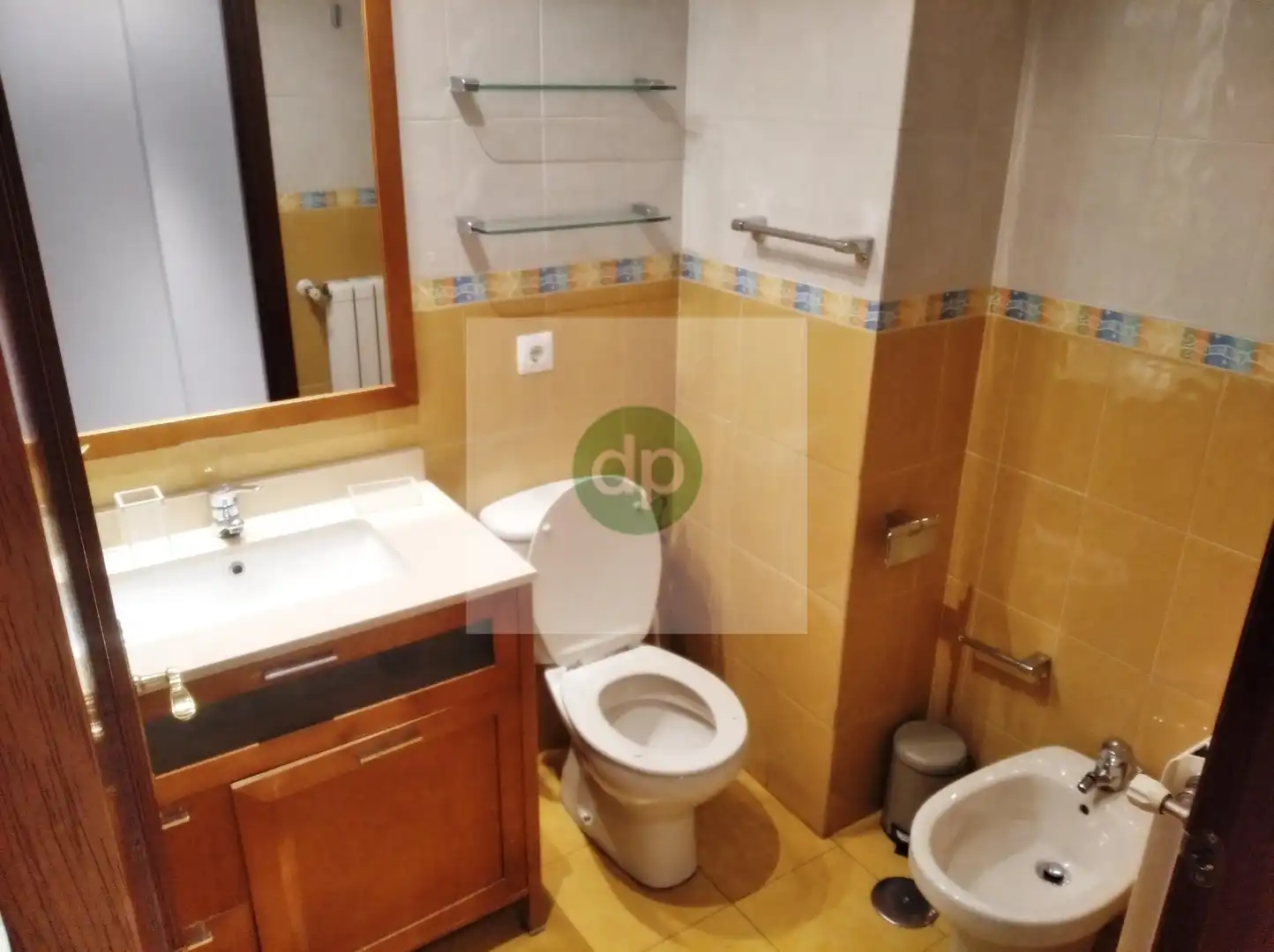 Bany de Pis en venda en Badajoz amb Aire condicionat, Calefacció i Jardí privat