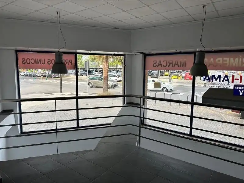 Local en venta en Valencia con Aire acondicionado