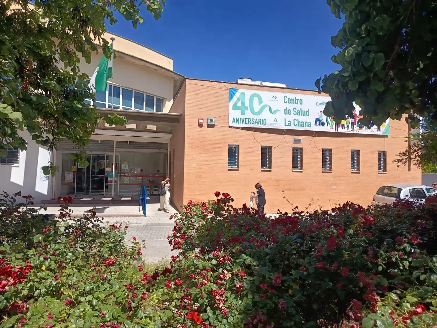 Vista exterior de Casa adosada en venta en Granada con Aire acondicionado, Calefacción y Terraza