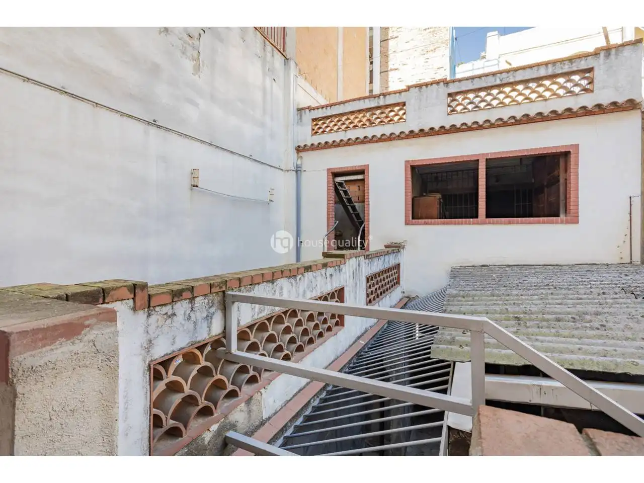 Vista exterior de Piso en venta en Barcelona con Jardín privado, Terraza y Balcón