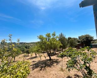Finca rústica en venda en Cadalso de los Vidrios amb Jardí privat i Moblat