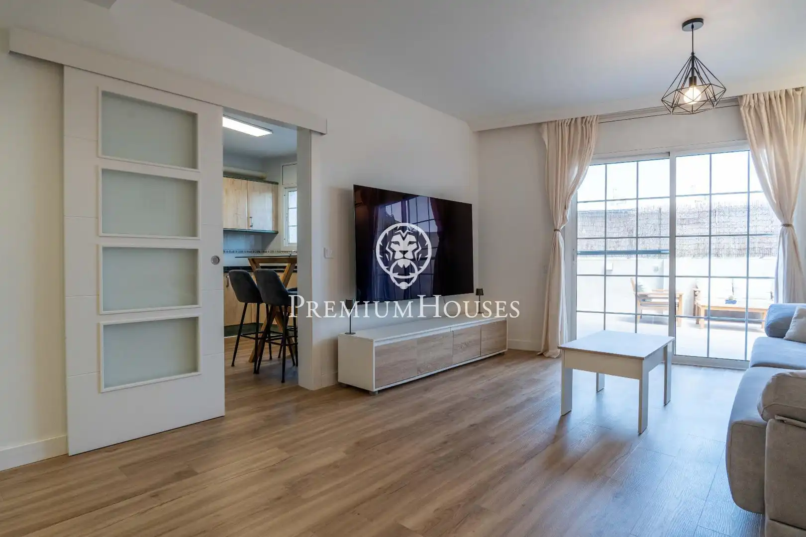 Exterior view of Detached homes for sale in Vilanova i la Geltrú  with Air Conditioner, Heating and Storage room