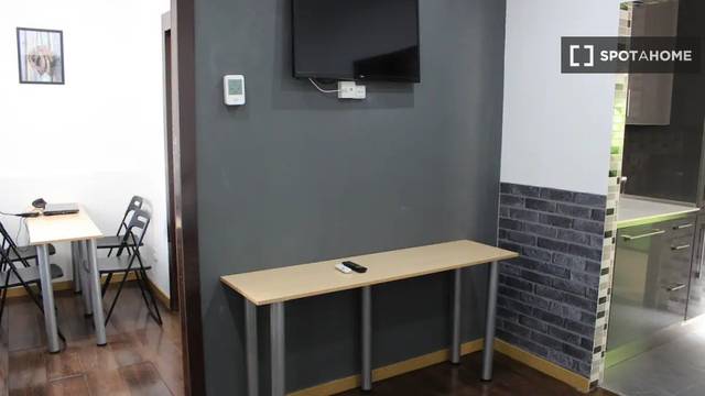 Piso en Alquiler en Valdeacederas