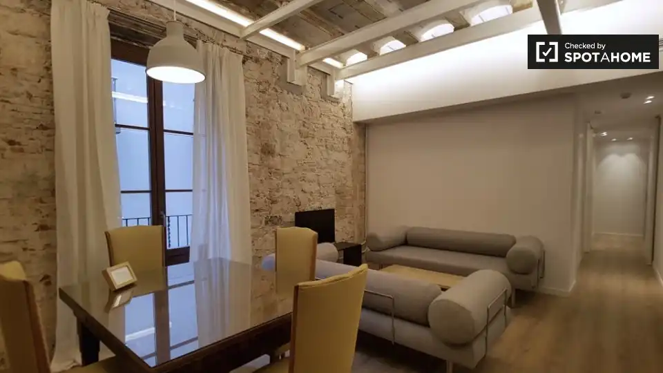 Appartamento con terrazza in affitto a Ciutat Vella, imagen 4