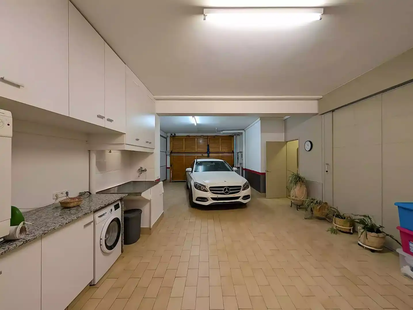 Parking of Houses for sale in Banyoles  with Swimming Pool and Furnished