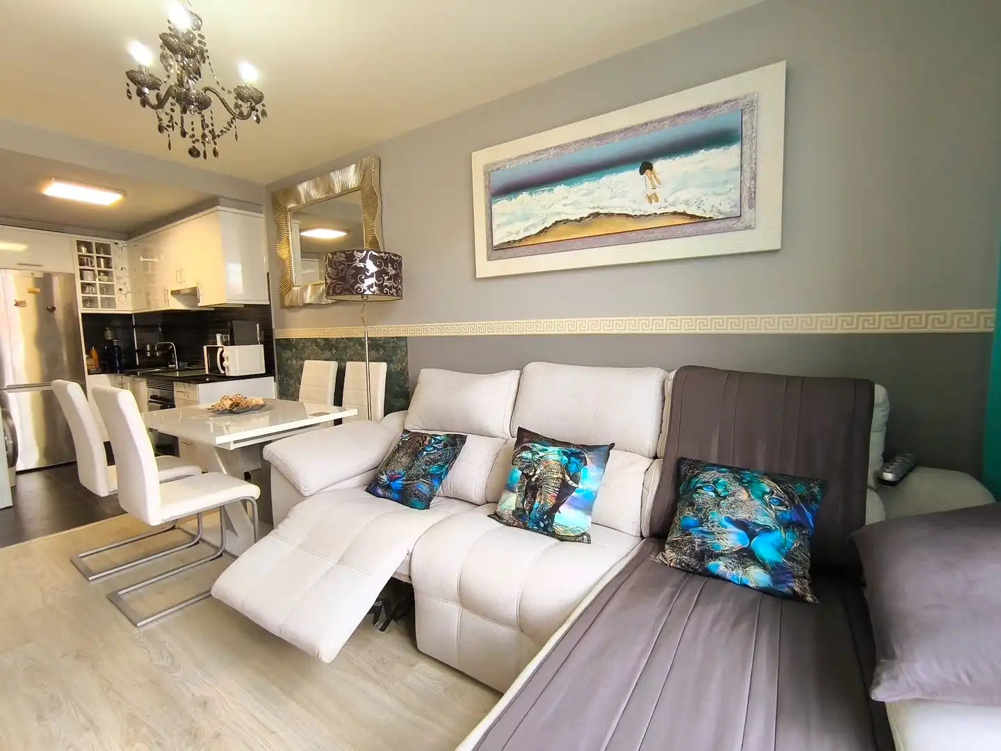 Wohnzimmer von Wohnung zum Verkauf in Ares mit Heizung, Parkett und Abstellraum
