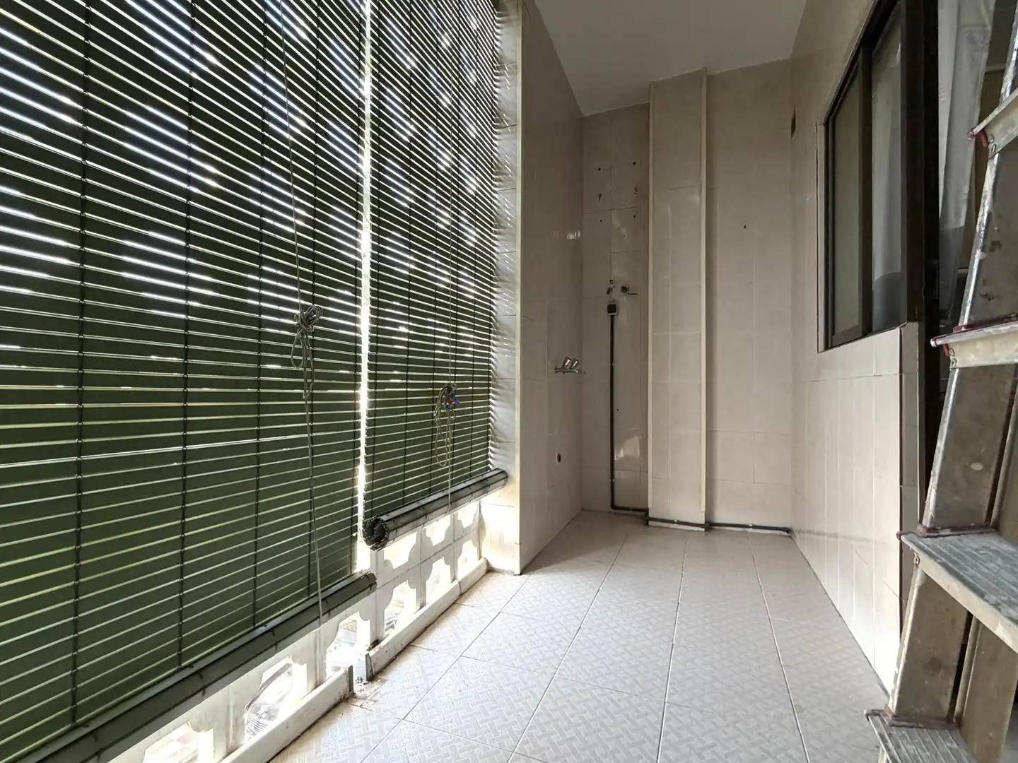 Baño de Piso en venta en Don Benito con Aire acondicionado