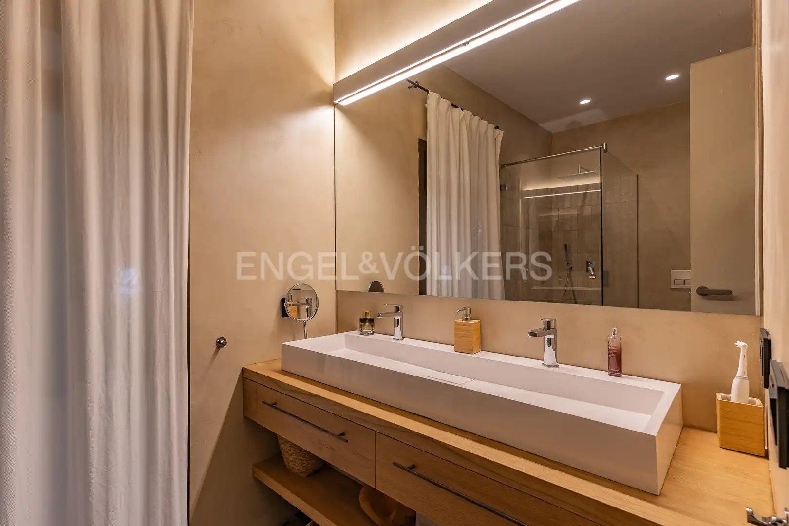 Baño de Casa o chalet en venta en Seva con Aire acondicionado, Calefacción y Jardín privado