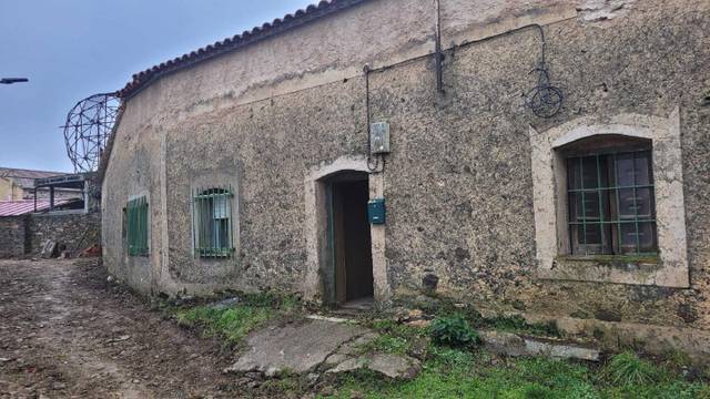 Casa-chalet en Venta en Barbalos