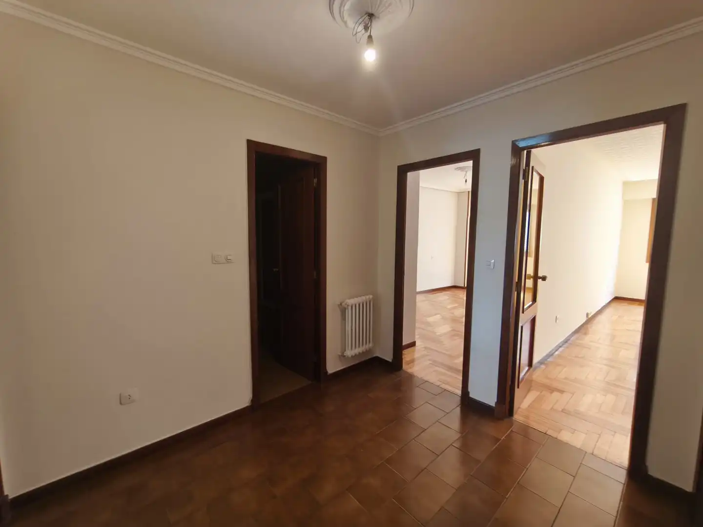 Pis en venda en Ourense Capital  amb Calefacció, Parquet i Traster