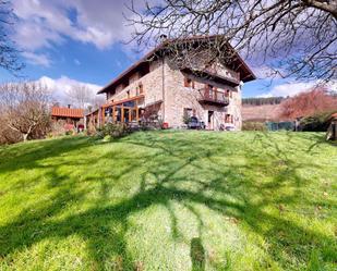 Außenansicht von Haus oder Chalet zum verkauf in Amorebieta-Etxano mit Heizung, Privatgarten und Terrasse